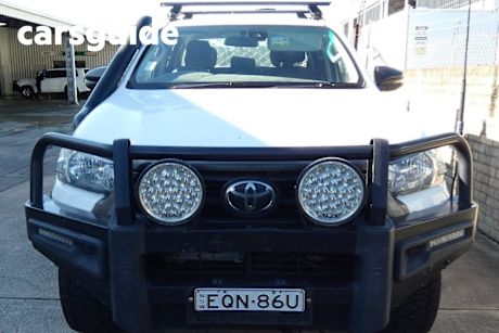 White 2021 Toyota Hilux Double Cab Pick Up SR (4X4)