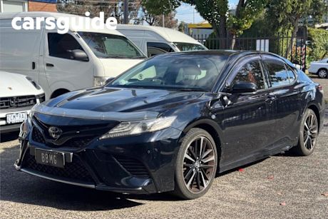 Black 2017 Toyota Camry Sedan SX