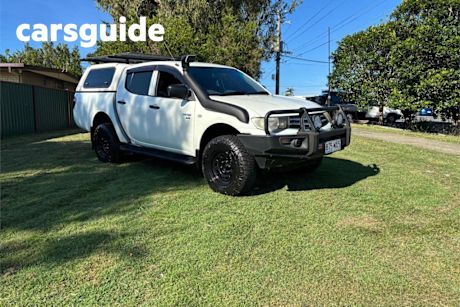 White 2010 Mitsubishi Triton Double Cab Utility GLX (4X4)