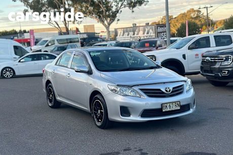 Silver 2011 Toyota Corolla Sedan Ascent