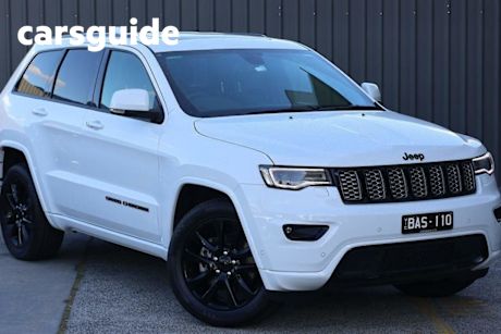 White 2019 Jeep Grand Cherokee Wagon Night Eagle (4X4)