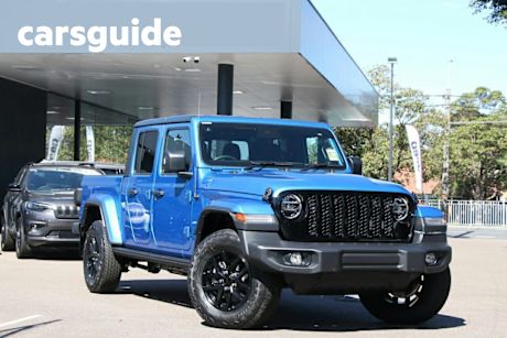 2025 Jeep Gladiator Dual Cab Utility Night Eagle (4X4)