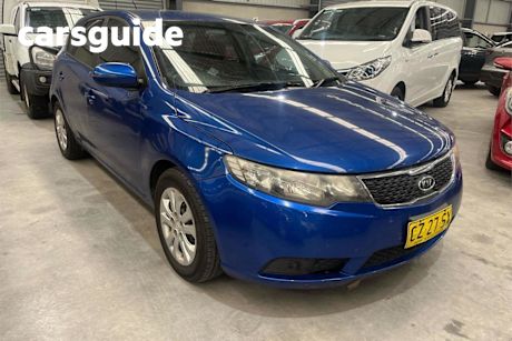 Blue 2012 Kia Cerato Hatchback SI