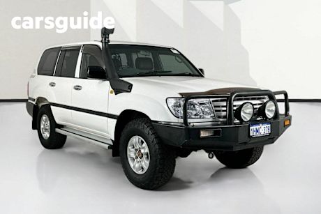 White 2006 Toyota Landcruiser Wagon (4X4)