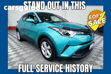Green 2018 Toyota C-HR Wagon (2WD)