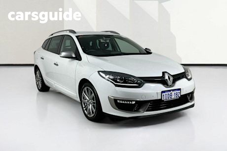 White 2015 Renault Megane Wagon GT-Line