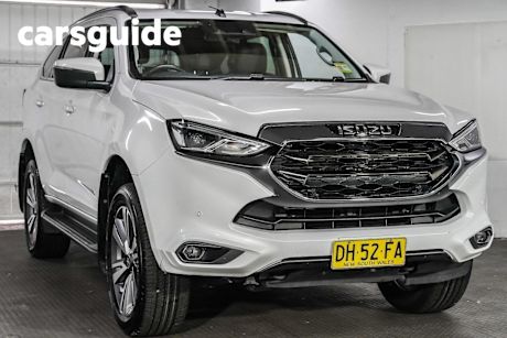 White 2023 Isuzu MU-X Wagon LS-T (4X4)