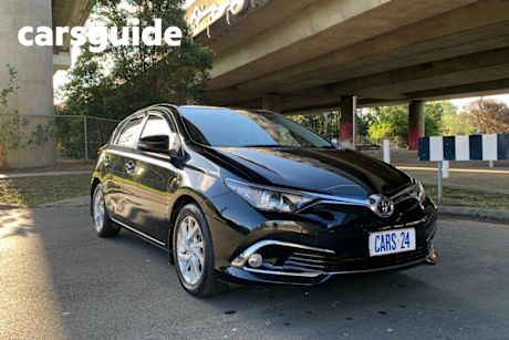 2018 Toyota Corolla Hatchback Ascent Sport