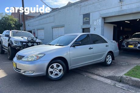 Silver 2002 Toyota Camry Sedan ALTISE ACV36R