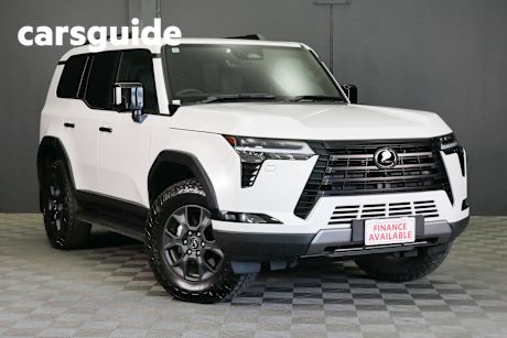 White 2024 Lexus GX550 Wagon Overtrail (two-Tone)