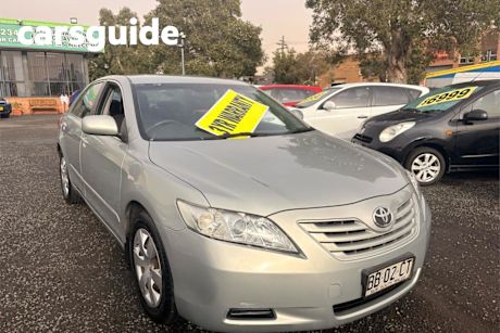 Silver 2009 Toyota Camry Sedan Altise