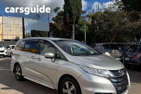 Silver 2016 Honda Odyssey Wagon VTI-L