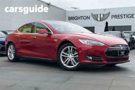 Red 2014 Tesla Model S Hatchback 85
