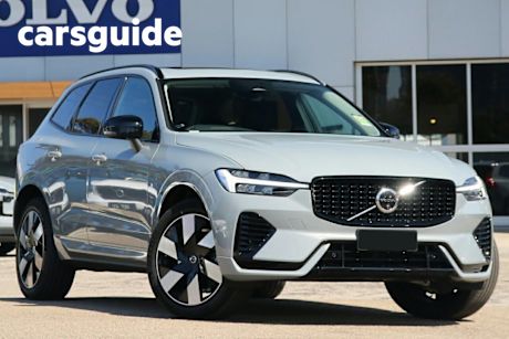 2025 Volvo XC60 Wagon Plus T8 Phev