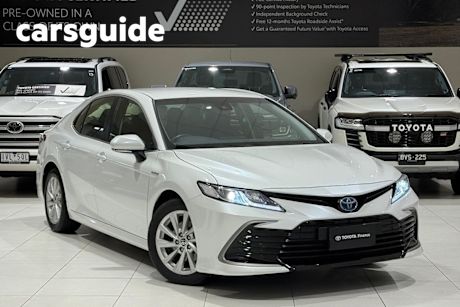 White 2024 Toyota Camry Sedan Ascent Hybrid