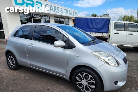 Silver 2007 Toyota Yaris Hatchback YR