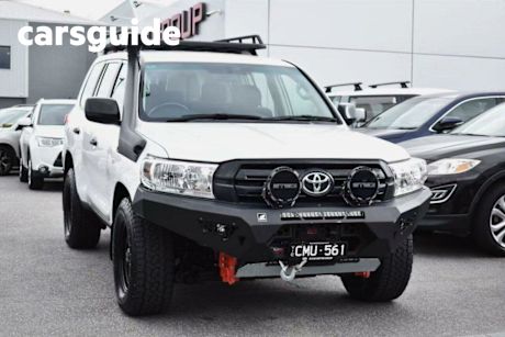 White 2017 Toyota Landcruiser Wagon GX
