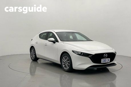 White 2021 Mazda 3 Hatchback G20 Pure