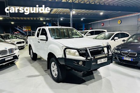 White 2016 Isuzu D-MAX Space Cab Utility SX HI-Ride (4X2)