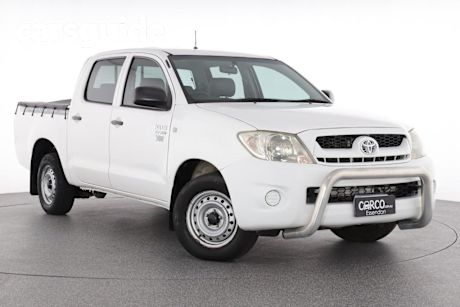 White 2010 Toyota Hilux Dual Cab Pick-up Workmate
