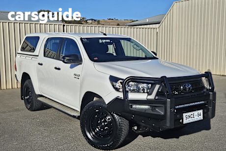 White 2020 Toyota Hilux Double Cab Pick Up SR (4X4)