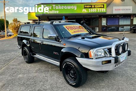 Black 2012 Nissan Navara Dual Cab Pick-up ST-R (4X4)