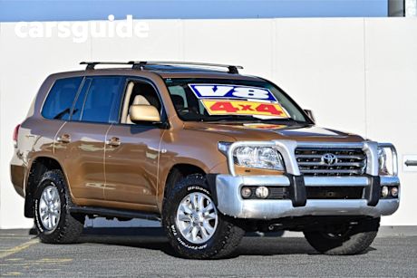 Gold 2009 Toyota Landcruiser Wagon Sahara (4X4)