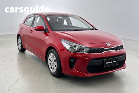 Red 2019 Kia RIO Hatchback S
