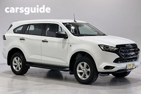 White 2023 Isuzu MU-X Wagon LS-M (4X4)