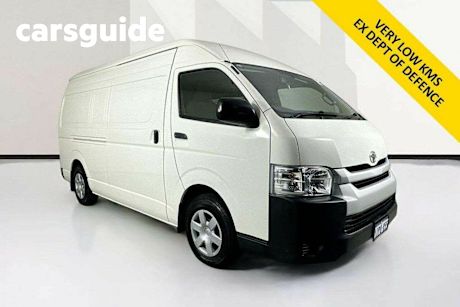 White 2016 Toyota Hiace Van Slwb