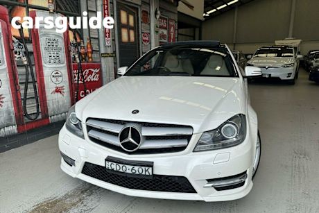 White 2011 Mercedes-Benz C-CLASS Coupe C350 BlueEFFICIENCY 7G-Tronic +