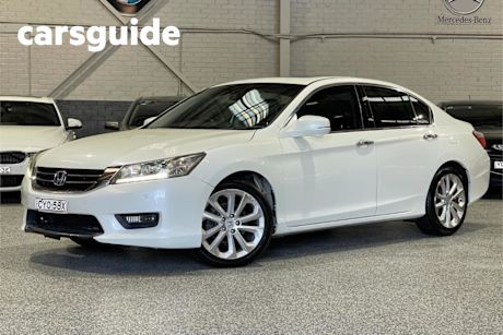 White 2015 Honda Accord Sedan VTi-L
