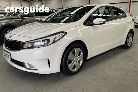 White 2016 Kia Cerato Sedan S