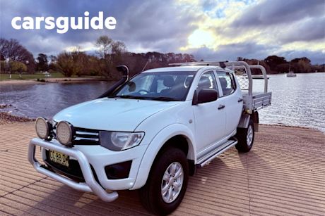 White 2014 Mitsubishi Triton Double Cab Utility GLX (4X4)