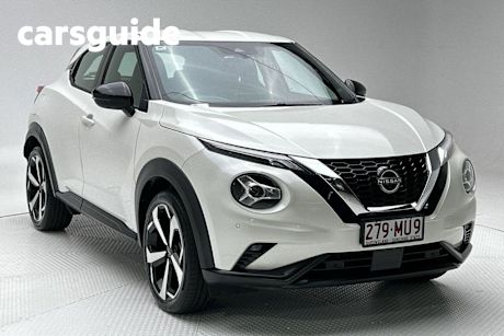 White 2023 Nissan Juke Hatchback ST-L