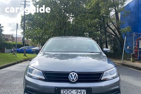 Grey 2015 Volkswagen Jetta Sedan 118 TSI Trendline