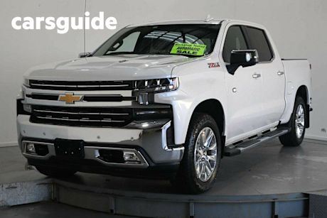 White 2022 Chevrolet Silverado Crew Cab Utility 1500 LT Trail Boss