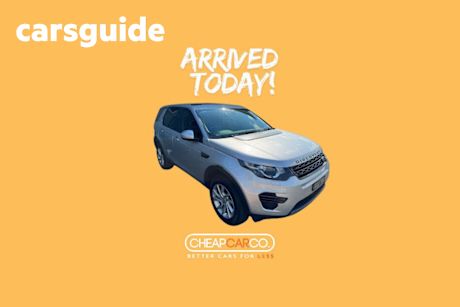 Silver 2017 Land Rover Discovery Wagon TD4 S
