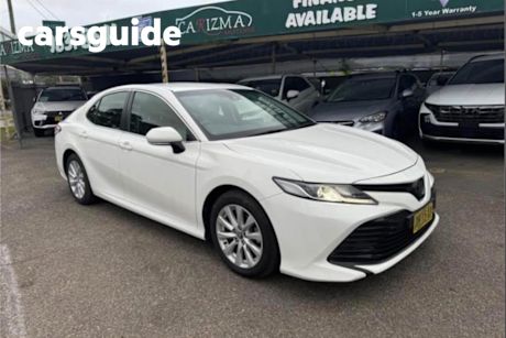 White 2019 Toyota Camry Sedan Ascent
