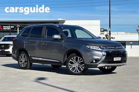 Silver 2017 Mitsubishi Outlander Wagon LS Safety Pack (4X4) 5 Seats