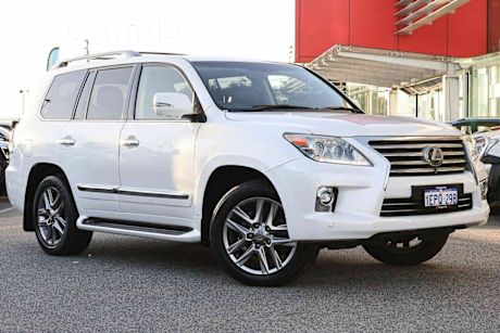 White 2014 Lexus LX570 Wagon