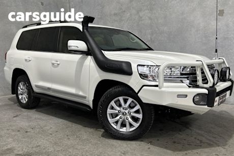 White 2021 Toyota Landcruiser Wagon LC200 Sahara (4X4)