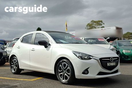 White 2014 Mazda 2 Hatchback Genki