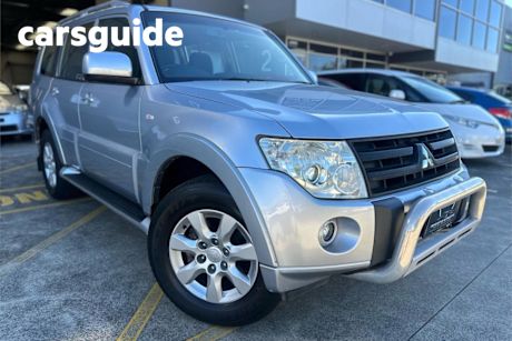 Silver 2010 Mitsubishi Pajero Wagon GLX LWB (4X4)