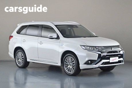 White 2019 Mitsubishi Outlander Wagon Phev (hybrid) ES