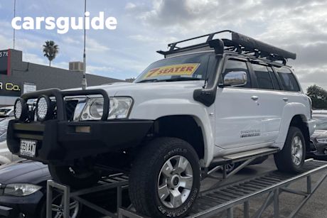 White 2010 Nissan Patrol Wagon ST (4X4)