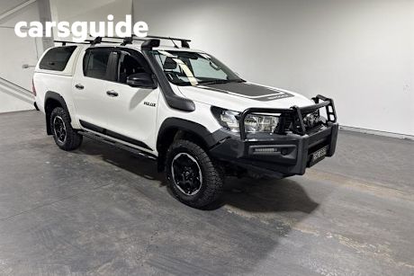 White 2019 Toyota Hilux Double Cab Pick Up Rugged (4X4)