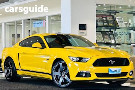 Yellow 2017 Ford Mustang Coupe Fastback GT 5.0 V8
