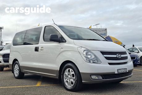 White 2012 Hyundai Imax Wagon