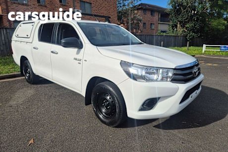 White 2017 Toyota Hilux Dual Cab Utility SR